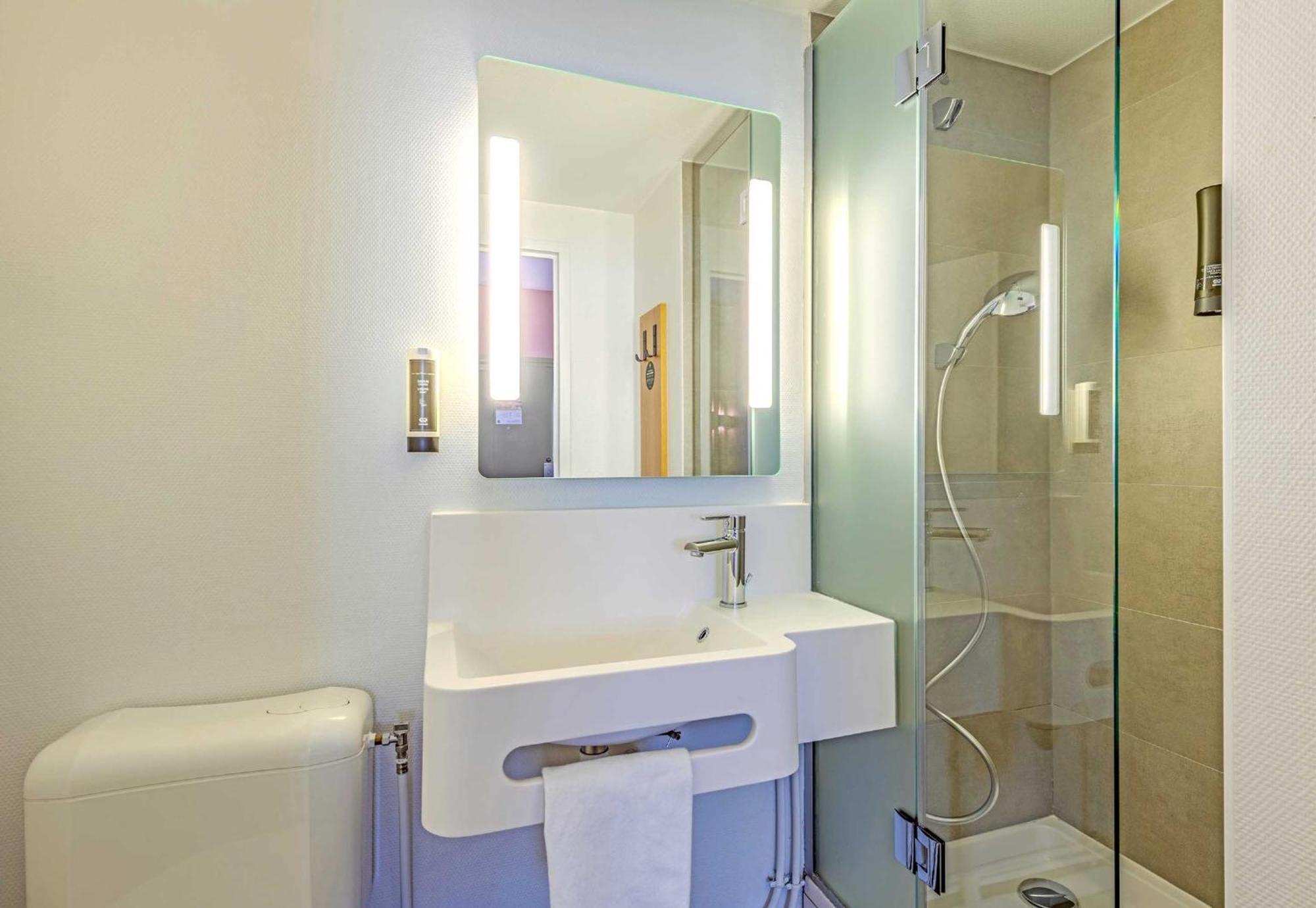 Gouesnou B&B Hotel Brest Kergaradec Aeroport מראה חיצוני תמונה